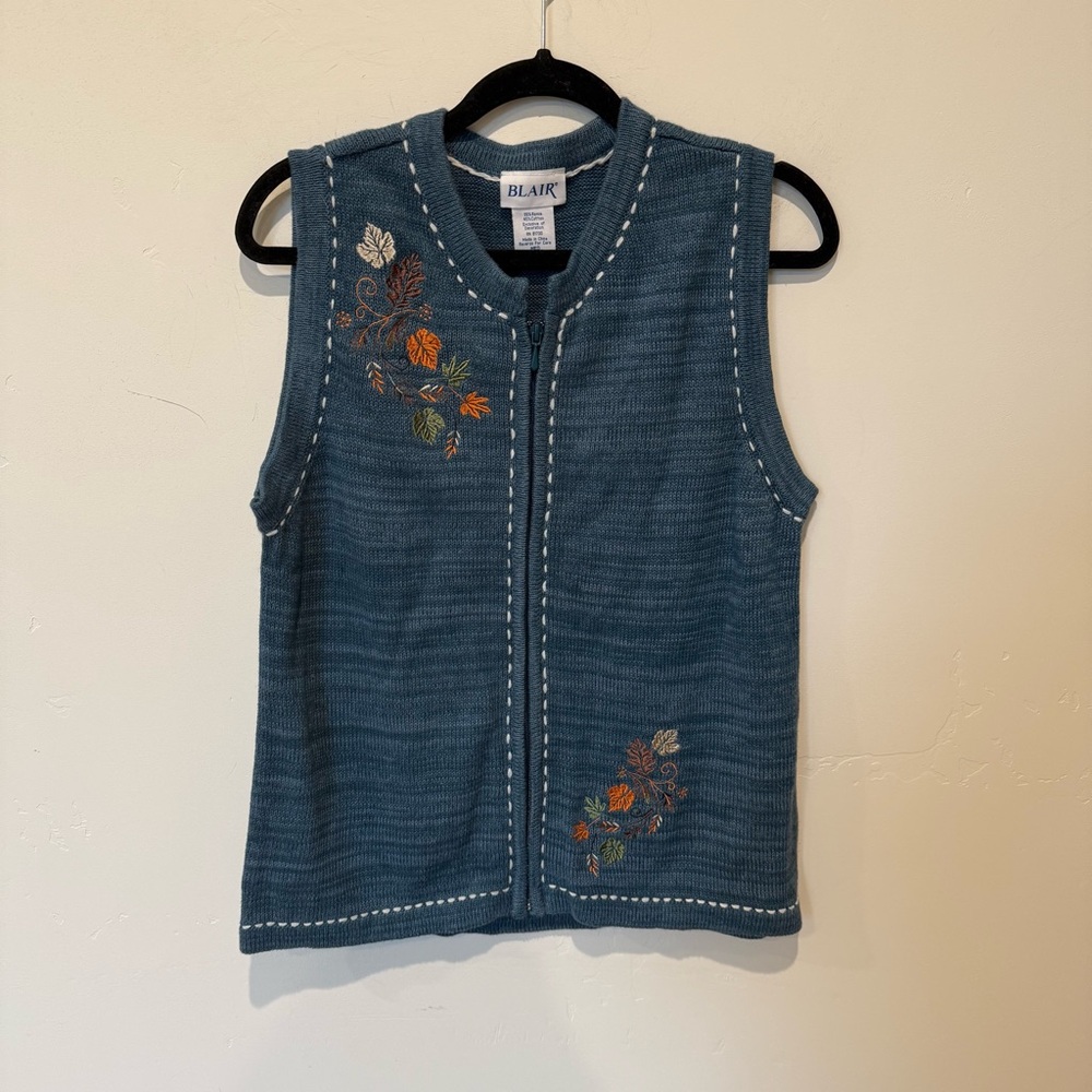 Blair Vintage Leaf Embroidered Blue Knit Sweater Vest Womens Size Medium Ramie